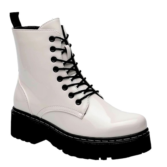 🛑BOGO🆕Trendy-Chic White Patent Chunky Boot - Picture 8 of 8